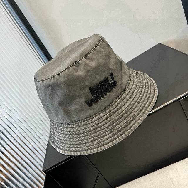 Lv 路易威登新款渔夫帽，头围57Cm