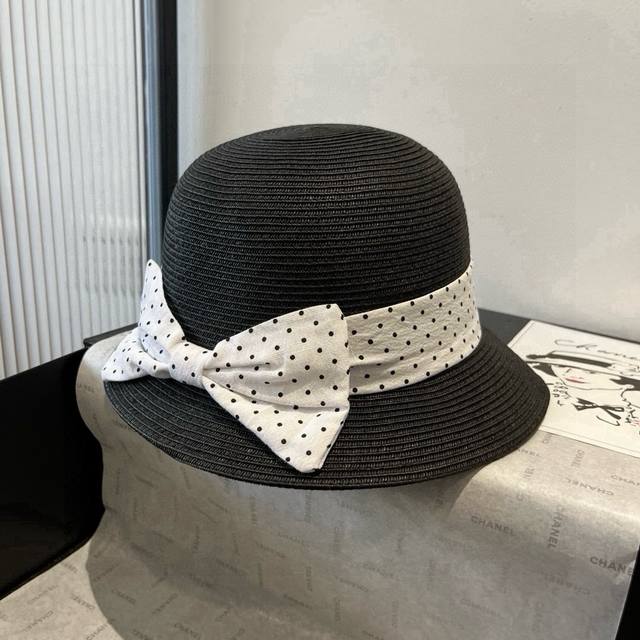 Miumiu缪缪新款盆帽