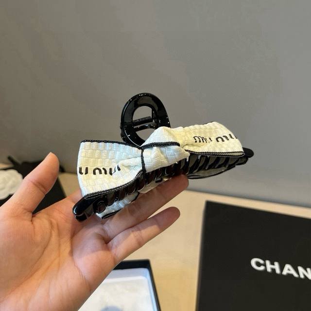 缪缪Miumiu发夹