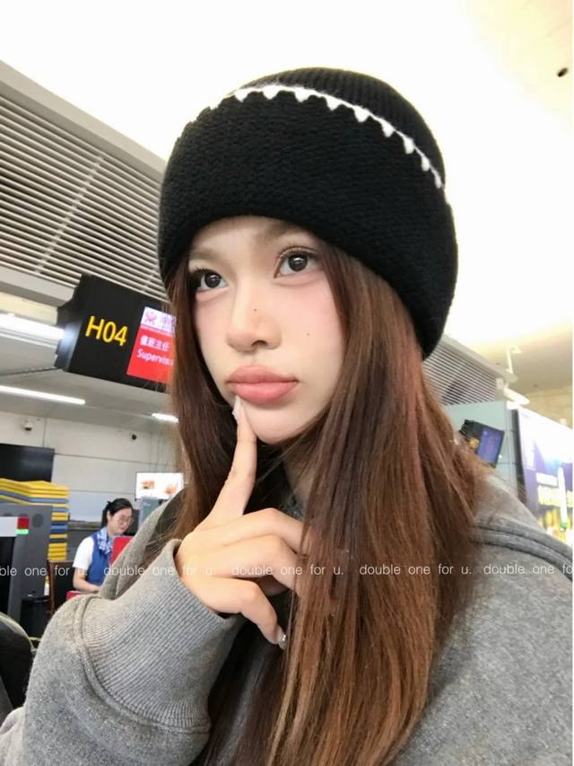 Moncler 蒙口 韩系氛围高级感针织帽子女秋冬 时尚毛线帽宽松显脸小套头冷帽