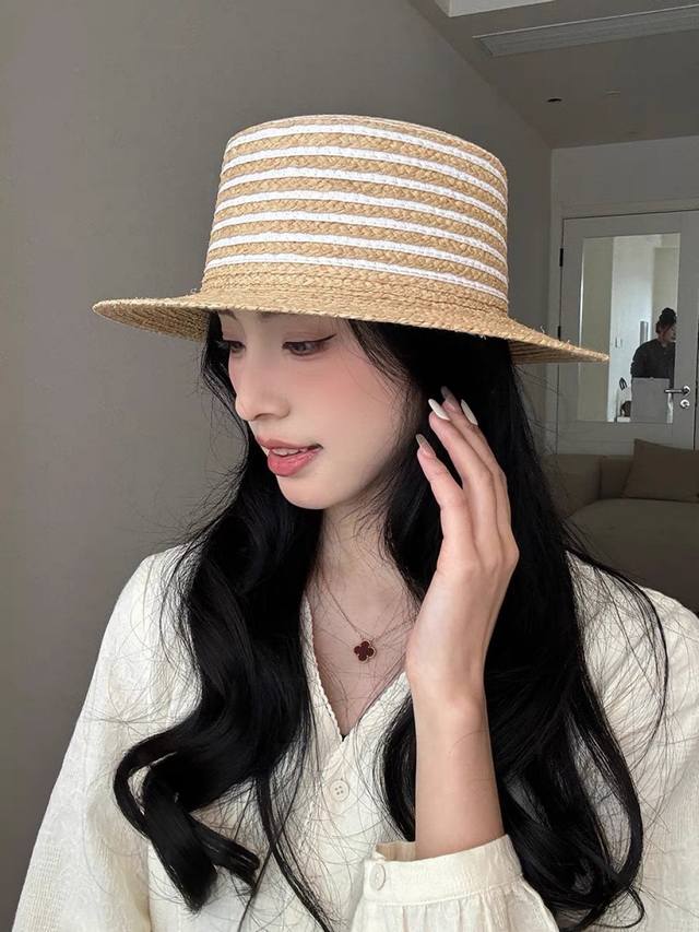 迪奥Dior拉菲草平沿草帽女款夏季法式平顶礼帽条纹宽 檐海边度假遮阳防晒帽