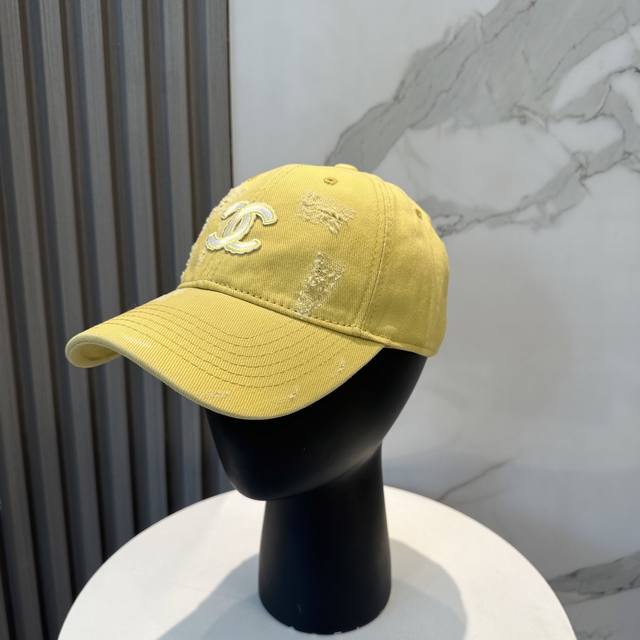 香奈儿 新款多巴胺色系简约棒球帽 当下爆热的色系-街头感十足！ 潮流百搭，小红书种草，毒药 Get上你们的男朋友，一起Cool