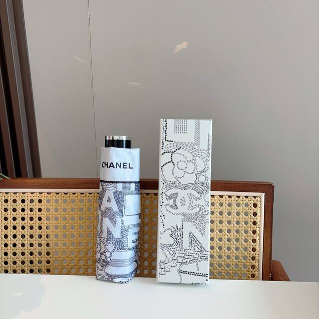 Chanel 香奈儿 五折手动折叠晴雨伞 选用台湾进口Uv防紫外线伞布 原单代工级品质