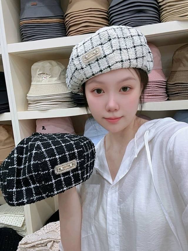 赛琳 Celine 2025新款韩版格纹贝雷帽女秋冬百搭显脸小休闲 画家帽潮八角帽