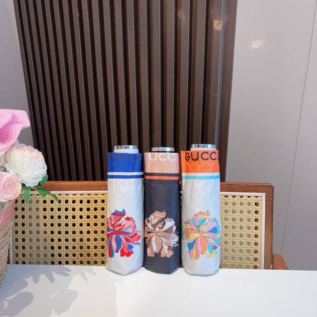 Gucci 古奇 新款 五折手开折叠晴雨伞 选用台湾进口Uv防紫外线伞布 原单代工级品质