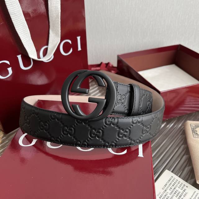 Gucci 專櫃獨家品質40毫米 演繹時尚經典 搭配新款圆字母扣 顶级 原单130