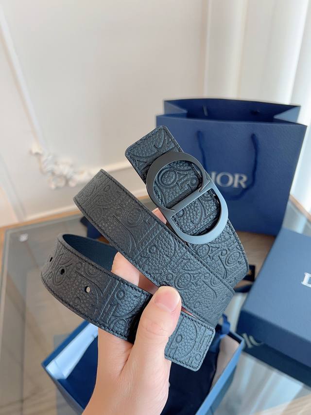 Dior 迪奥 加强版法国原厂皮料，黑色 轧花全皮 品质毋庸置疑 没有更好 只有最好 尺寸3.5厘米。