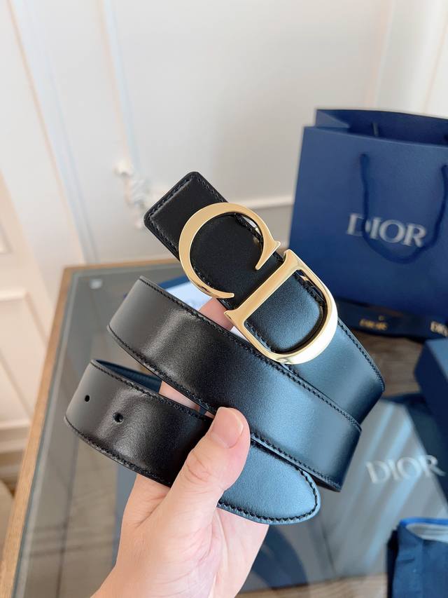 Dior 迪奥 加强版法国原厂皮料，亮黑 黑色全皮 品质毋庸置疑 没有更好 只有最好 尺寸3.5厘米。