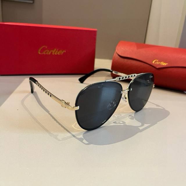 Cartier 卡地亚 男款官网一比一大蛤蟆镜 高档大气 镜腿上简约标志性Logo 奢华制作