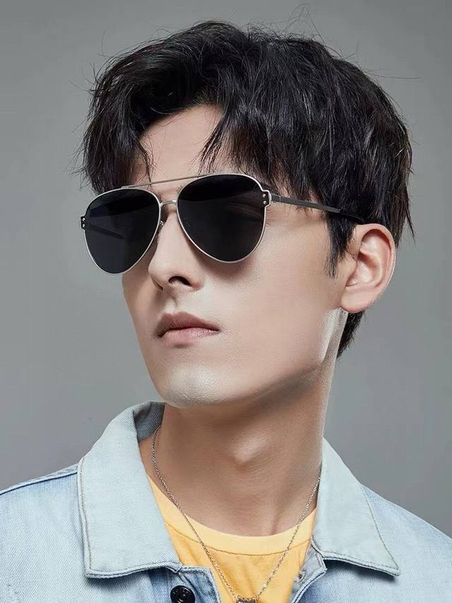 Gucci 男士推荐 新款偏光太阳镜 时尚大方 舒适轻盈 蛤蟆镜 型号：G0068