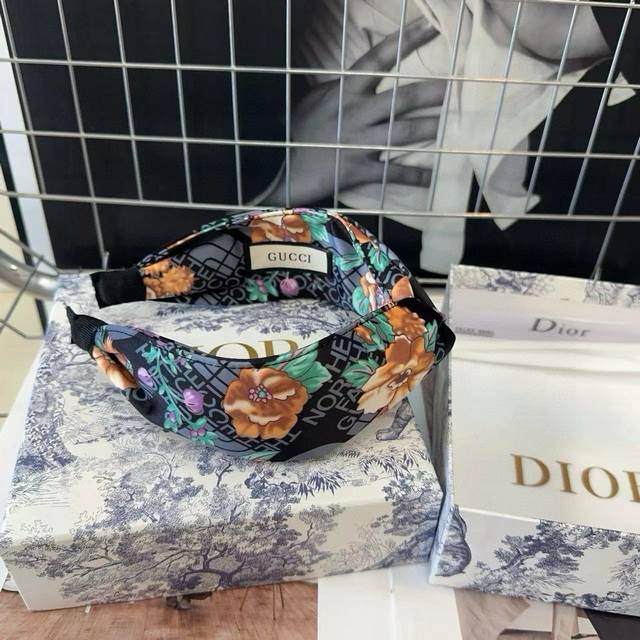 配包装 Gucci 古奇 Gg新款发箍，时尚潮流，复古个性，小姐姐必备单品