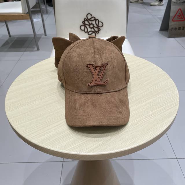 路易威登棒球帽 Louisvuitton设计款蝴蝶结棒球帽鹿茸皮硬顶显瘦帽子女秋冬减龄有型显瘦鸭舌帽