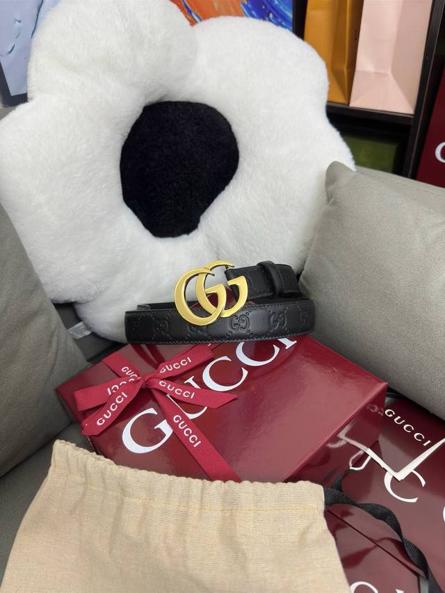 Gucci Aad5L 百搭黑色Gg压花 3.0Cm 平面Gg扣