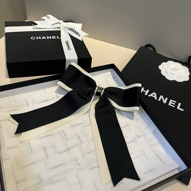 Chanel香奈儿顶夹