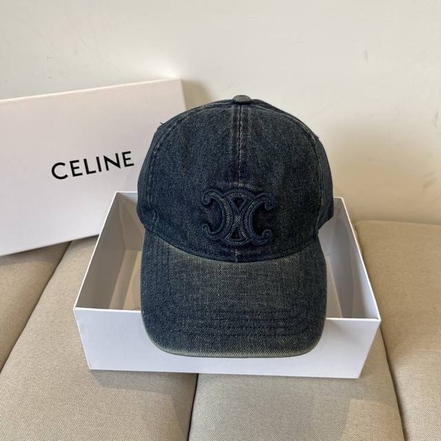 Celine赛琳 新款经典休闲潮流款 棒球帽日韩风格，随便搭配都超好看！出门旅游，绝对要入手的一款