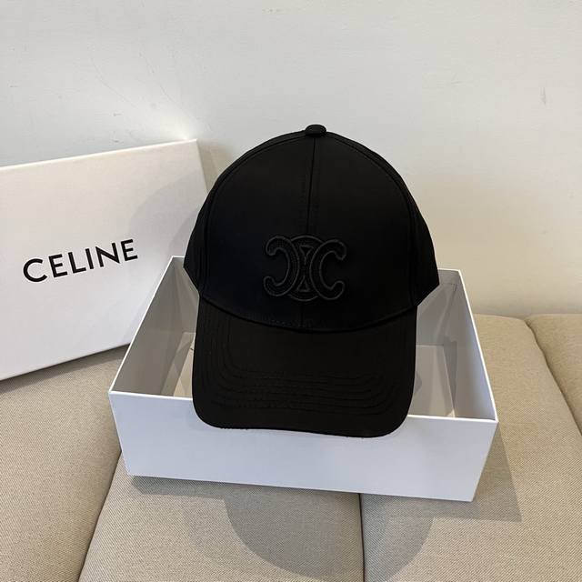 Celine赛琳 新款经典休闲潮流款 棒球帽日韩风格，随便搭配都超好看！出门旅游，绝对要入手的一款