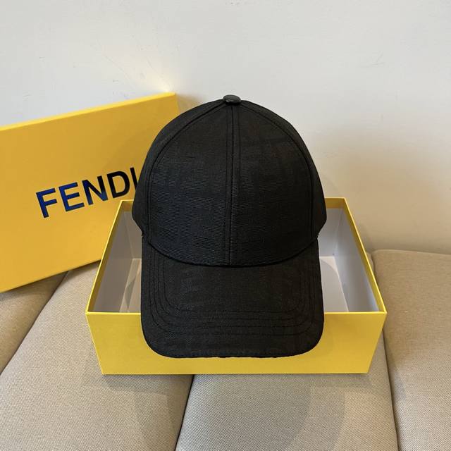 Fendi芬迪 老花系列棒球帽 经典Ff中古单品，气质穿搭单品，质量杠杠