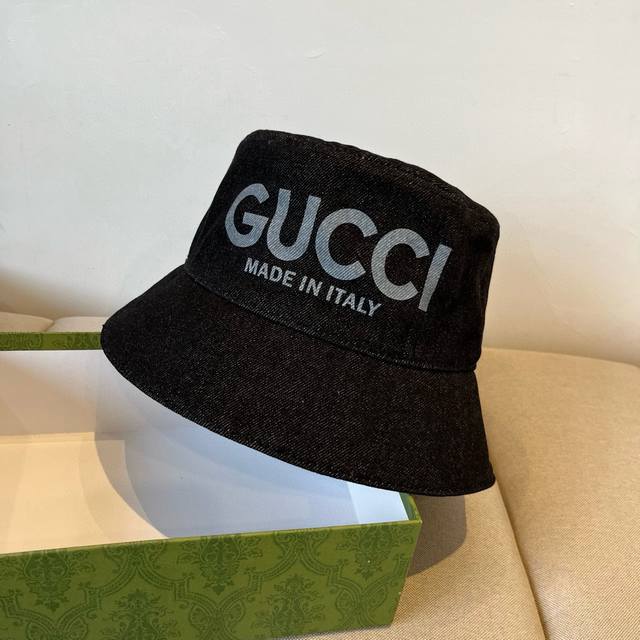 古奇渔夫帽Gucci官网新品，棒球帽，原单品质火爆来袭 工艺非常精美 高档大气上档次！低调奢华，方便携带！跑量！