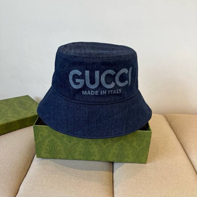 古奇渔夫帽Gucci官网新品，棒球帽，原单品质火爆来袭 工艺非常精美 高档大气上档次！低调奢华，方便携带！跑量！