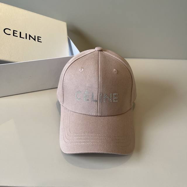 Celine赛琳 新款经典休闲潮流款 棒球帽日韩风格，随便搭配都超好看！出门旅游，绝对要入手的一款