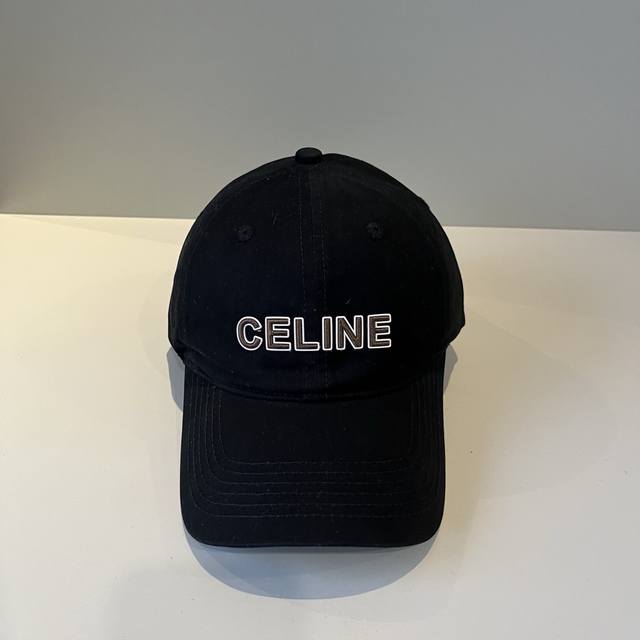 Celine赛琳 新款经典休闲潮流款 棒球帽日韩风格，随便搭配都超好看！出门旅游，绝对要入手的一款