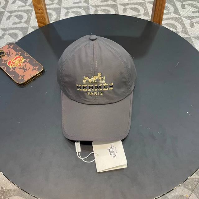 新款出货 HermèS 爱马仕 最新款速干棒球帽，正品开模订制，做工细致，时尚帅气质量超赞！