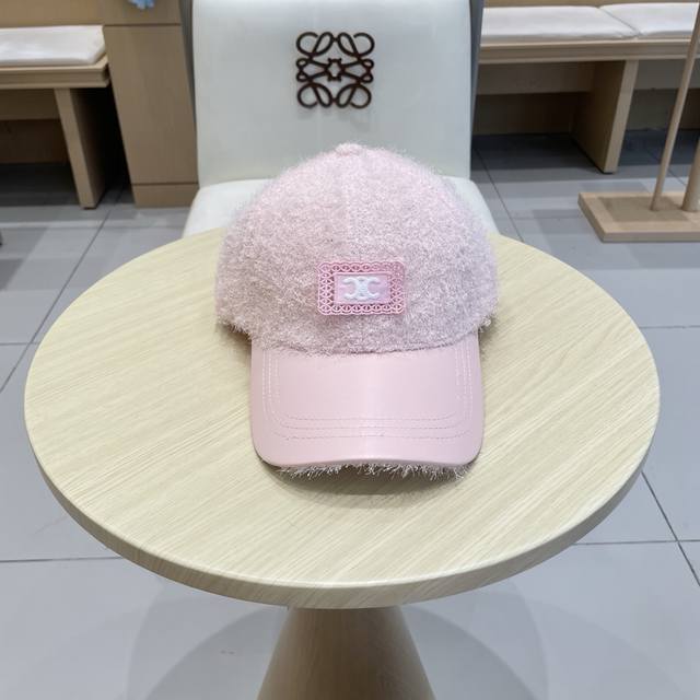 塞琳Celine时尚毛绒棒球帽百搭显脸小鸭舌帽造型帽子女秋季