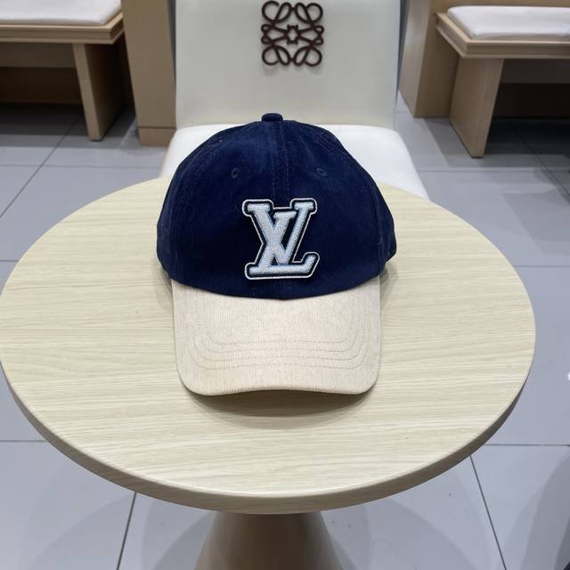 Lv路易威登拼色秋冬本专柜爆款灯芯绒棒球帽 重工打造高端大气，百搭款男女通用！