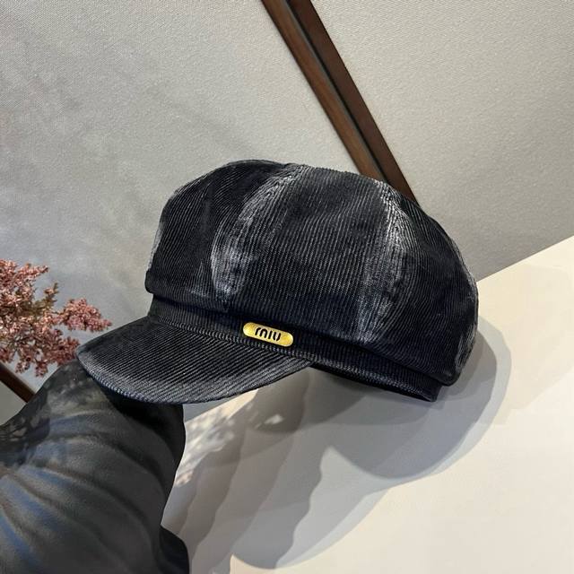 Miumiu缪缪新款鸭舌画家帽，头围57Cm