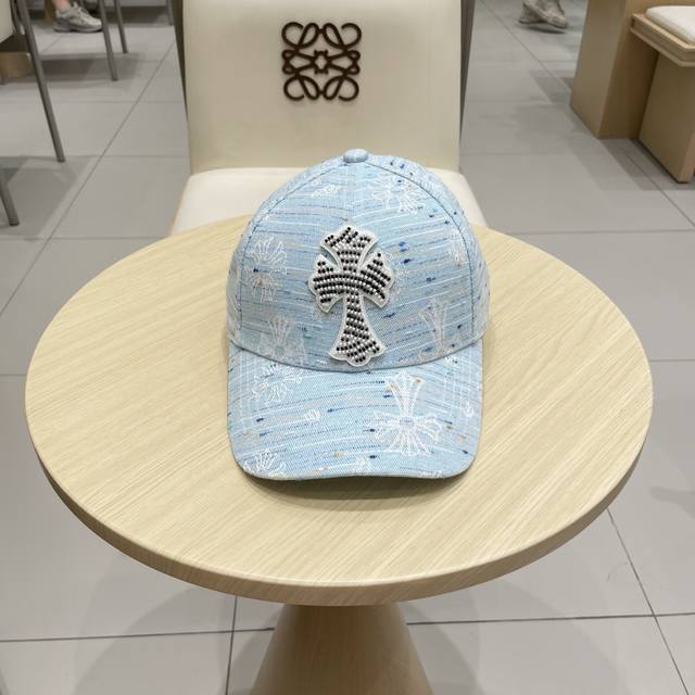 克罗心 25新款棒球帽，个性时尚经典十字架标志，休闲带点酷酷的感觉，中性款 男女同款！超好搭！ 头围:56-58Cm均可