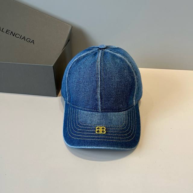 Balenciaga巴黎世家新款Logo棒球帽，很酷的色系，男女佩戴都有不同Style，第一批抢先出货！巴黎粉必入款！