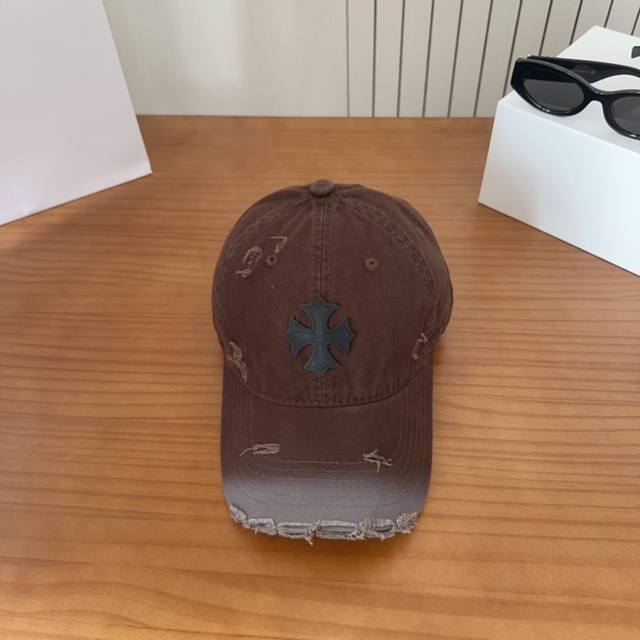Chrome Hearts 克罗心早春韩版时尚复古做旧破洞帽子磨损设计百搭棒球帽鸭舌帽