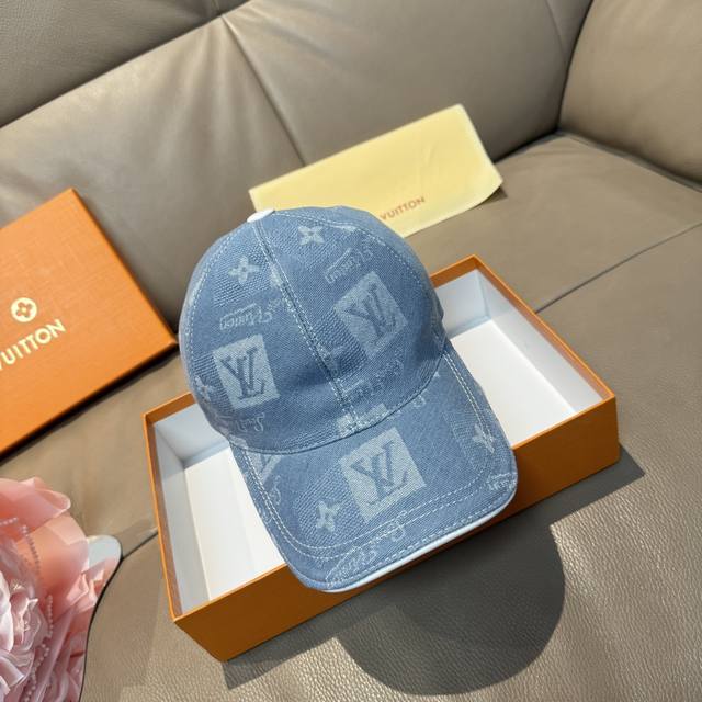 配盒子布袋，Lv路易威登新款原单棒球帽，Lv牛仔提花，专柜1:1开模订制，原版帆布面料+头层牛皮，轻盈透气！质量超赞，基础头围56，贴片可调节。
