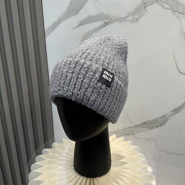 Miumiu缪缪爆款针织帽！太了，高弹面料 经典色系，男女同款哦