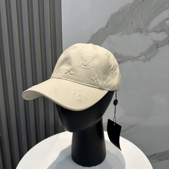 路易威登Lv棒球帽 Louisvuitton新款重工打造高端大气，百搭款男女通用！