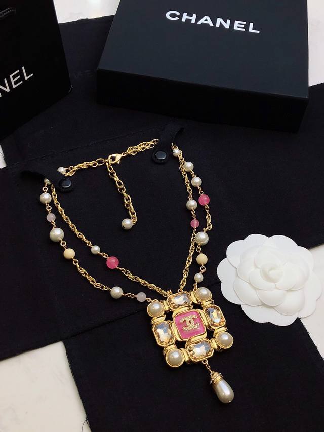 Chanel 小香 甜美风 年新款 粉色 粉嫩 系琉璃珠流苏 项链 长款毛衣链 超级无敌女神气质 风 小清新搭配 精选原版一致材质 一比一 原单．