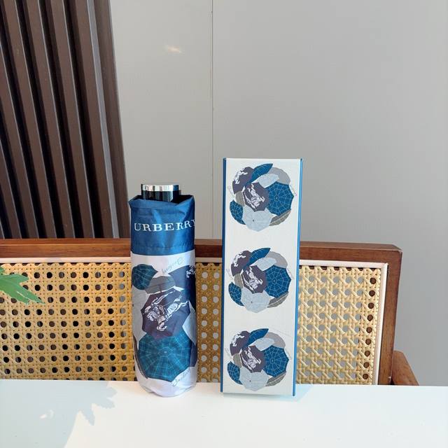 Burberry 巴宝莉 五折手动折叠晴雨伞 选用台湾进口Uv防紫外线伞布 原单代工级品质