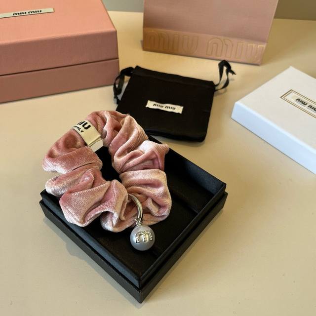Miumiu缪缪新款发圈