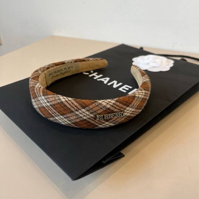 Burberry巴宝莉格子发箍