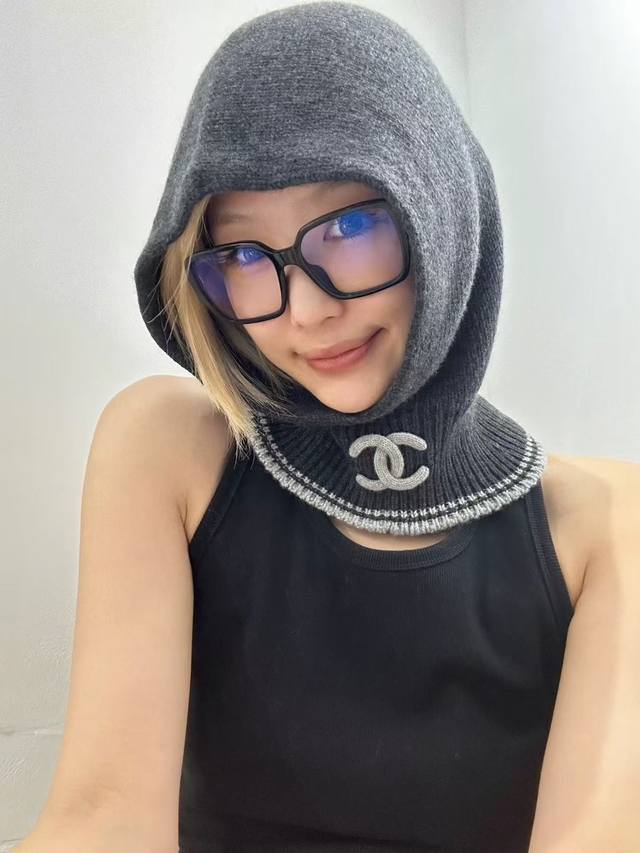 Chanel香奈儿套头毛线帽，帽子围脖 两用，性价比超高