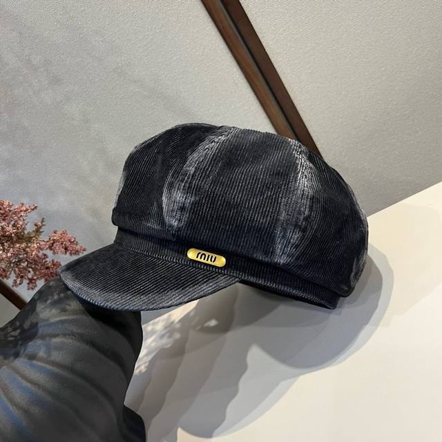 Miumiu缪缪新款鸭舌画家帽，头围57Cm