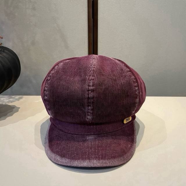Miumiu缪缪新款鸭舌画家帽，头围57Cm