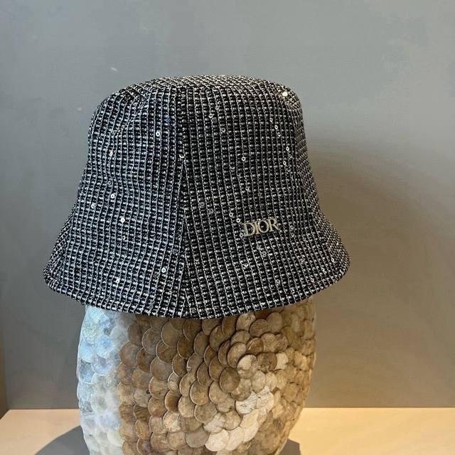 Dior新款渔夫帽，闪片渔夫帽，春秋新款，头围57Cm