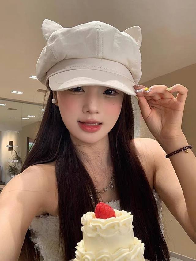 迪奥 可爱猫耳朵贝雷帽女日系百搭显脸小八 角帽复古大头围黑色画家帽子