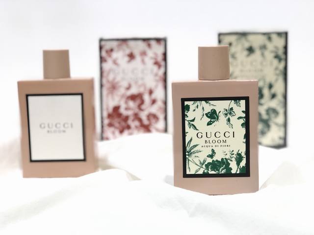 专柜品质 Gucci Bloom 古驰新款香水！斩男香水！2味可选 必入款 50Ml Ml 1 繁花盛宴 今年最火的香水之一，以茉莉作为基调，刚喷出来的瞬间简直