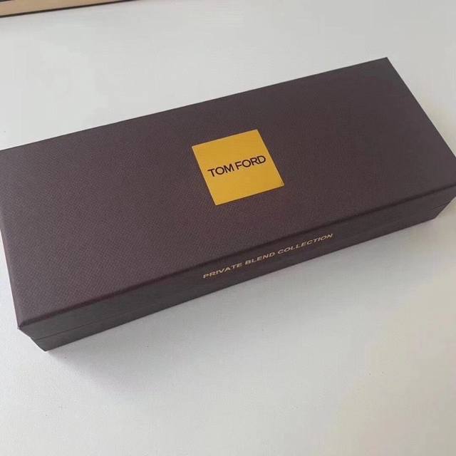 专柜品质 Tf中样香水五件套5*10Ml，内含伦敦+奢靡皮草+黑之黑+白麝香+玫瑰咖啡，小样超级划算，方便携带