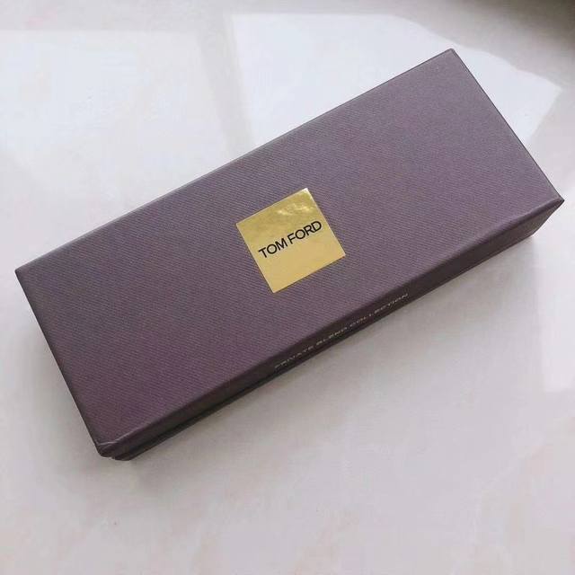 专柜品质 新品到货Tf香水礼盒小样5件套*10Ml， 伦敦+奢靡皮草+黑之黑+白麝香+玫瑰咖啡