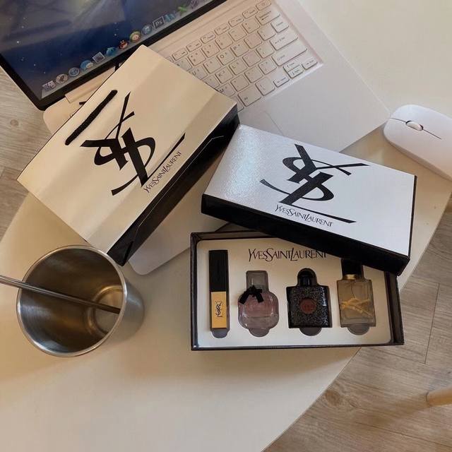 专柜品质 商品：Ys香水口红小样礼盒 规格：小金条21# 反转巴黎 自由之水 黑鸦片