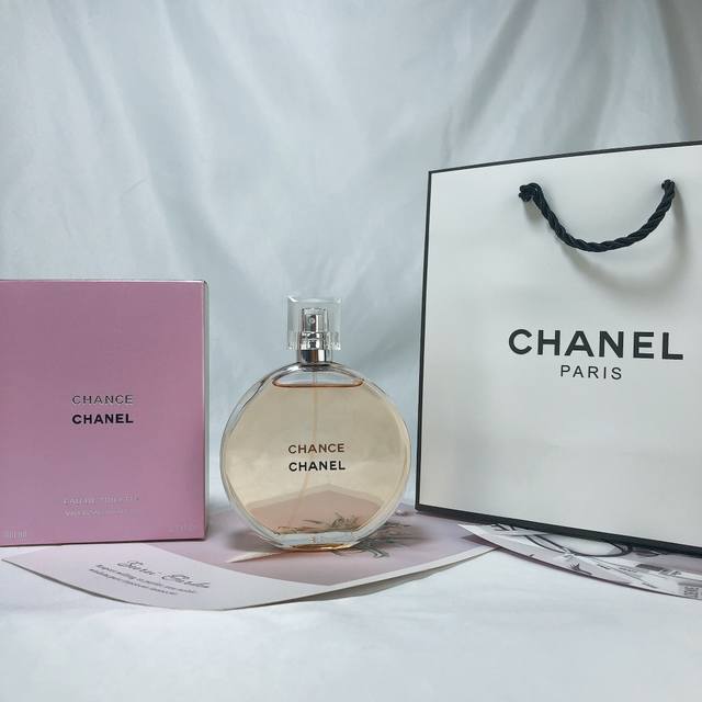 专柜品质 Chanel香奈儿机遇黄邂逅Edt淡香精女士香水 香调 清新花香调 前味 菠萝、鸢尾、广藿香、粉胡椒、风信子 中味 茉莉、柠檬 后味 麝香、广藿香、香
