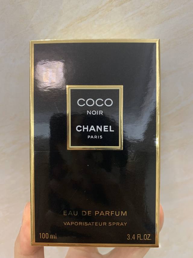 专柜品质 香奈儿Coco黑色女士香水 Ml ，香调：清新东方调前味：柑橘、佛手柑、葡萄柚中味：荔枝、义大利茉莉、玫瑰后味：印度广藿香、海地香根草、旁波香草
